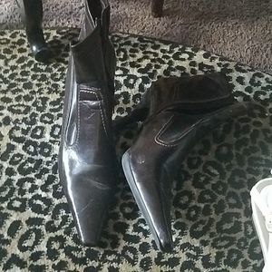 Low cut boot, Tan wedge